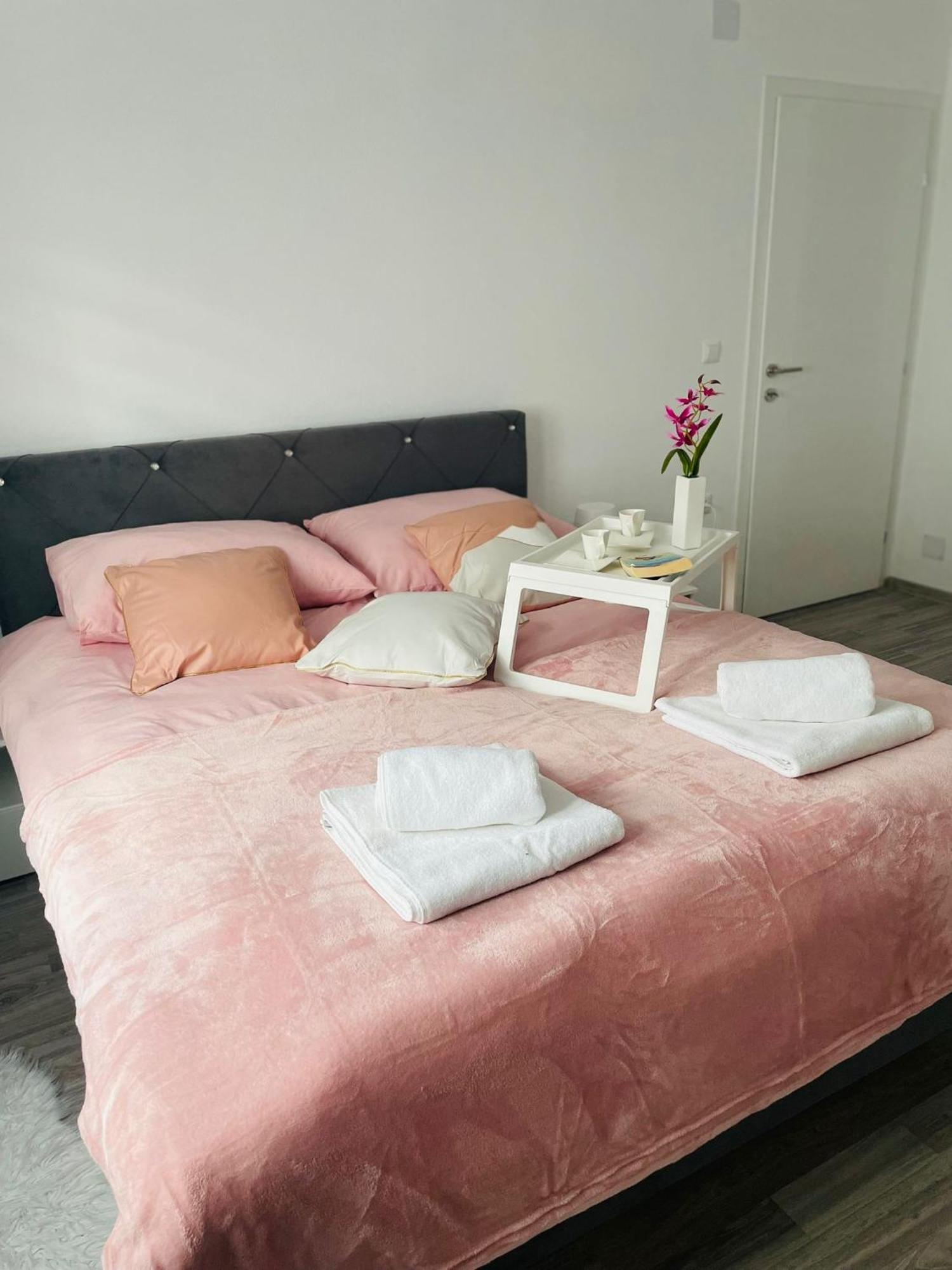 Apartment Zara Bihac Exterior photo